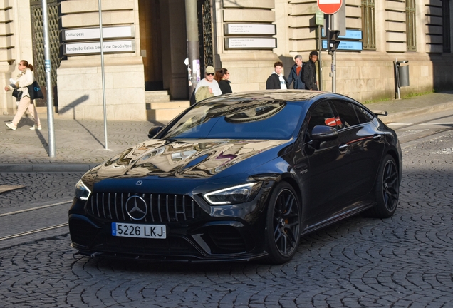 Mercedes-AMG GT 63 S X290