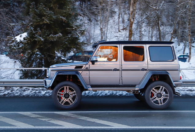 Mercedes-Benz G 500 4X4²