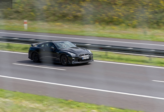Nissan GT-R 2017