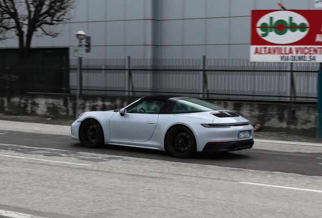 Porsche 992 Targa 4 GTS