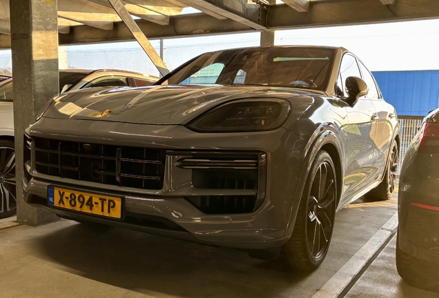 Porsche Cayenne Coupé Turbo E-Hybrid