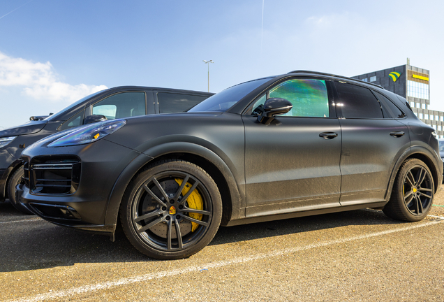 Porsche Cayenne Turbo S E-Hybrid