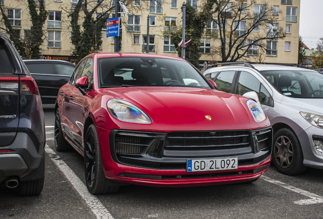 Porsche 95B Macan GTS MkIII