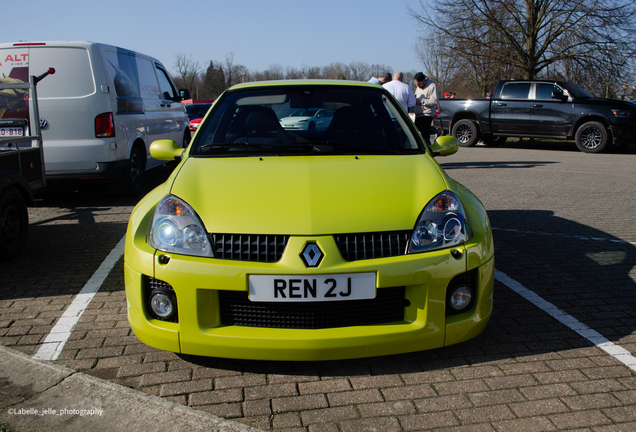 Renault Clio V6 Phase II
