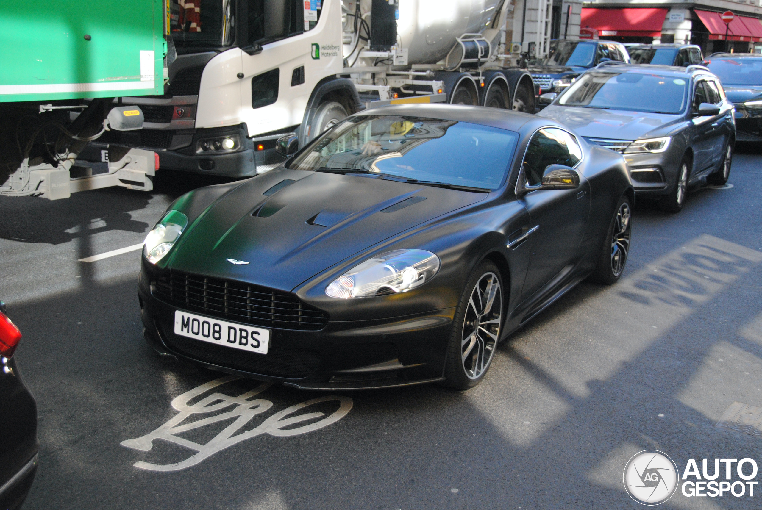 Aston Martin DBS
