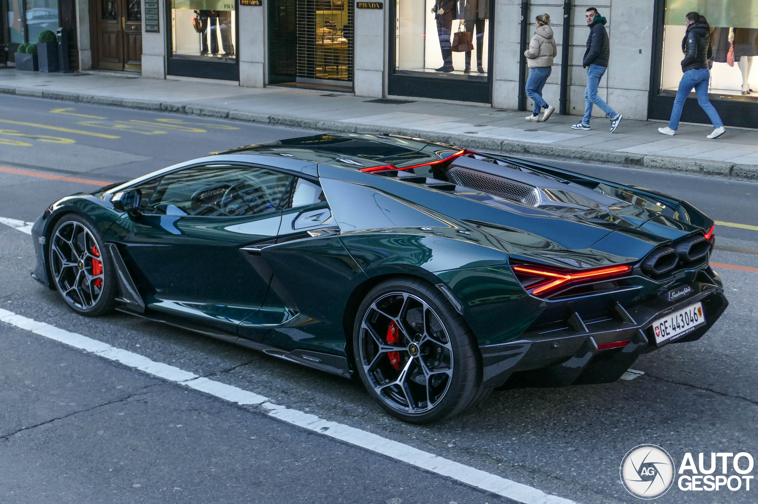 Lamborghini Revuelto: The perfect successor to the Aventador LP700-4