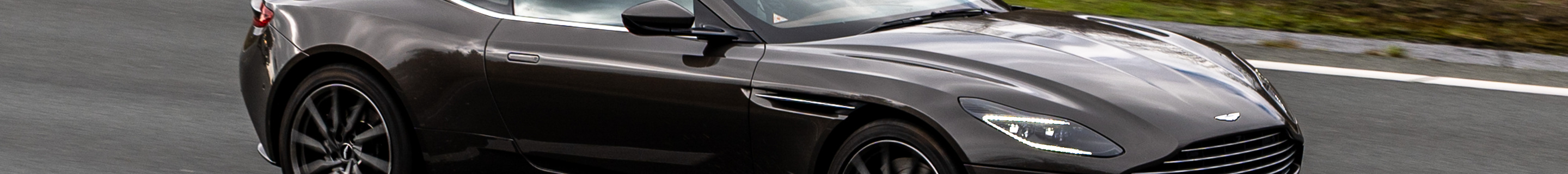 Aston Martin DB11 V8 Volante