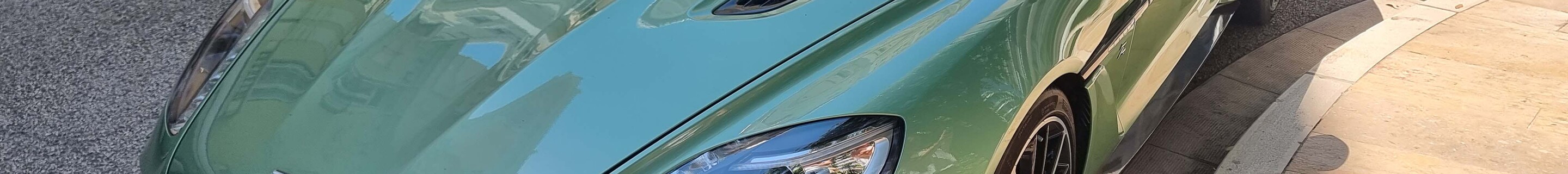 Aston Martin Vanquish Volante Zagato