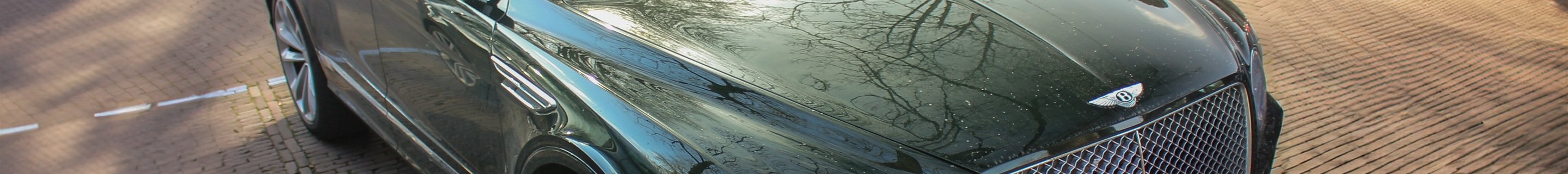 Bentley Bentayga Hybrid 2021