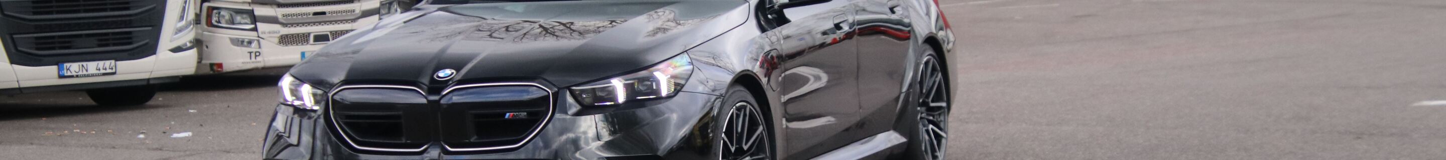 BMW M5 G90