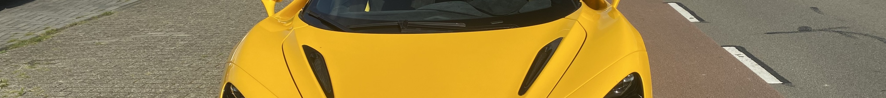McLaren 720S Spider