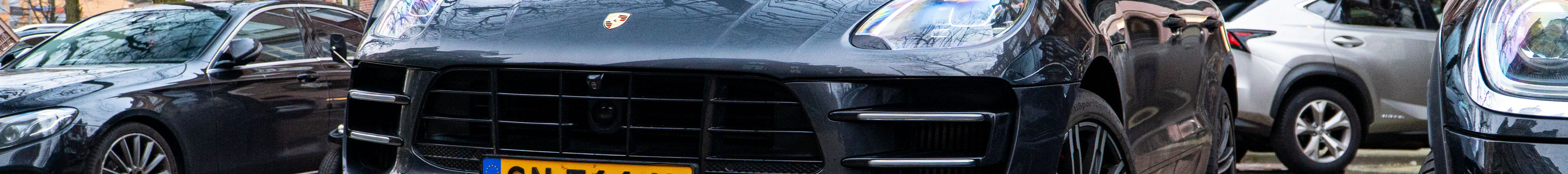 Porsche 95B Macan Turbo Exclusive Performance Edition