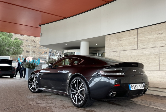 Aston Martin V8 Vantage S