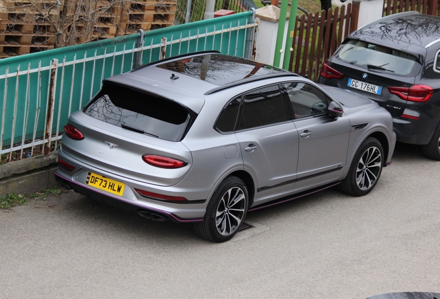 Bentley Bentayga V8 S 2024 Curated by Mulliner