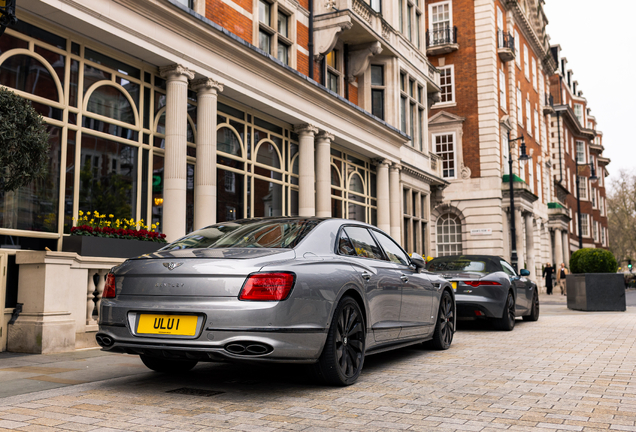 Bentley Flying Spur V8 2021