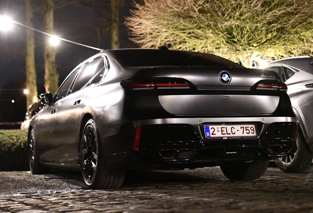 BMW M760e xDrive