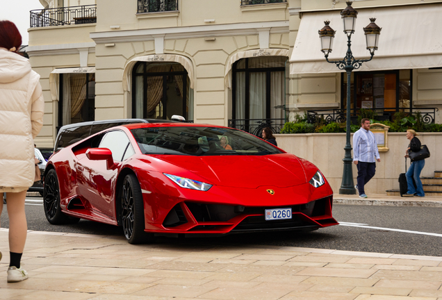 Lamborghini Huracán LP640-4 EVO