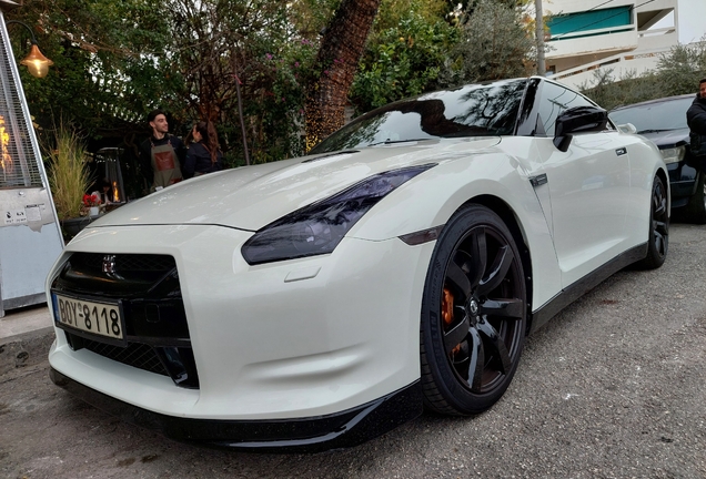 Nissan GT-R