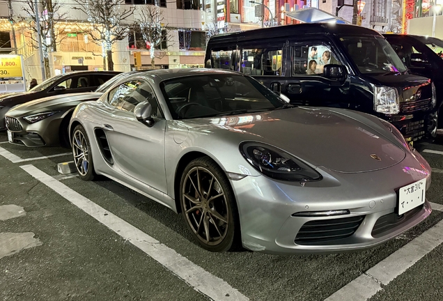 Porsche 718 Cayman S