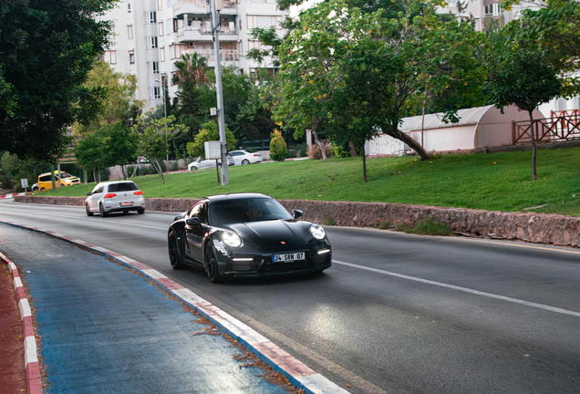 Porsche 992 Carrera 4S
