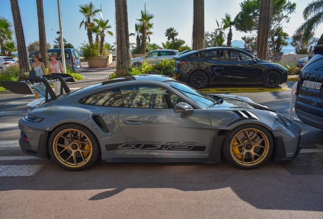 Porsche 992 GT3 RS Weissach Package