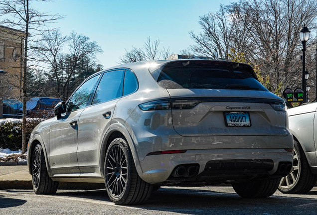 Porsche 9YA Cayenne GTS