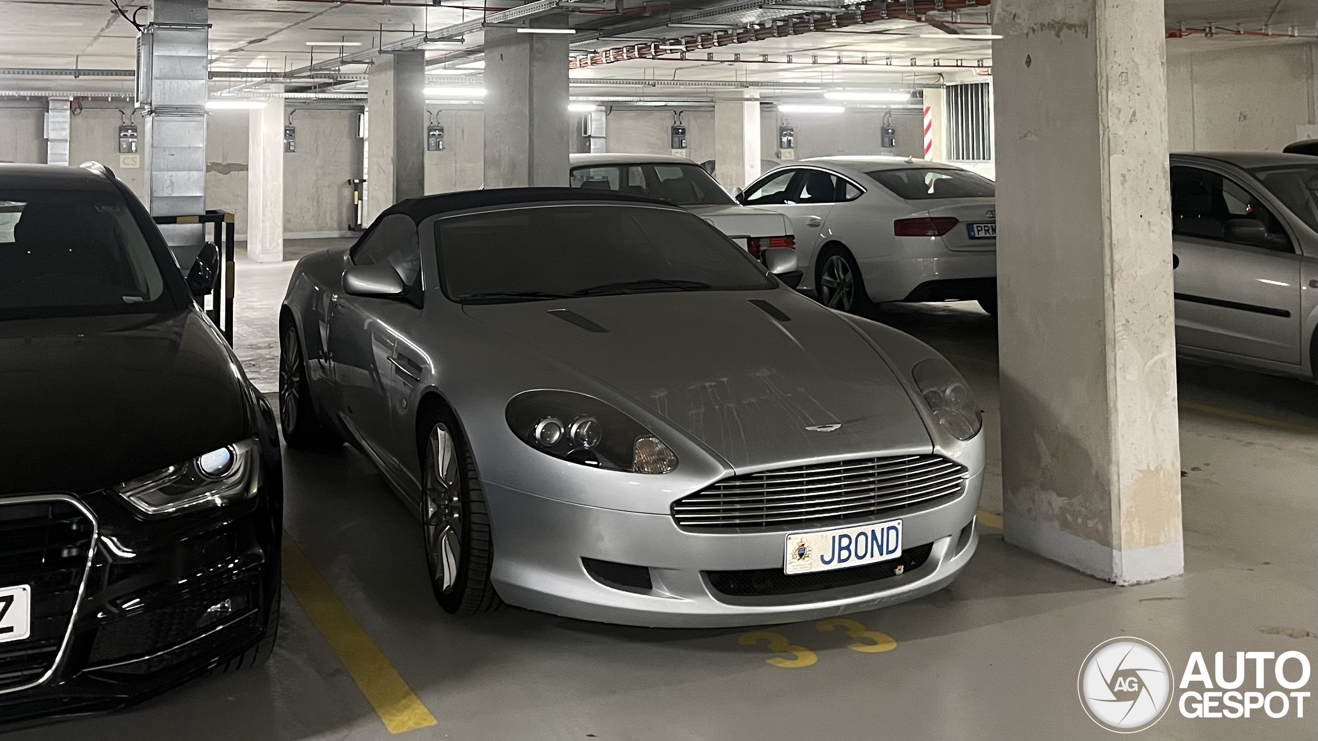 Aston Martin DB9 Volante