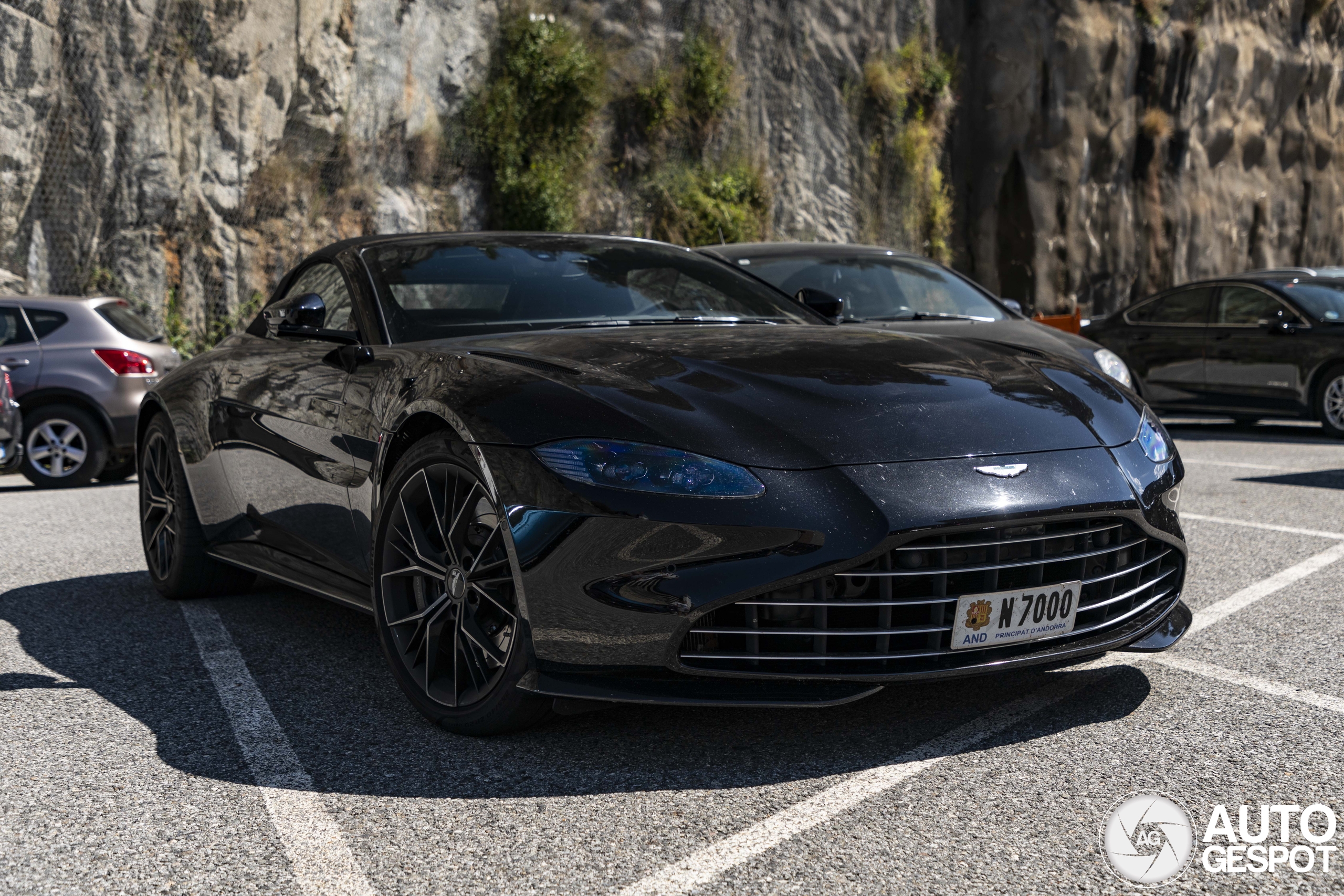 Aston Martin V8 Vantage Roadster 2020