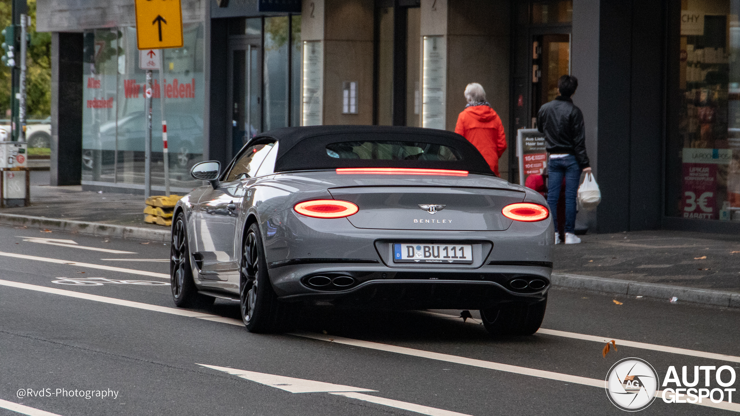 Bentley Continental GTC V8 S 2023