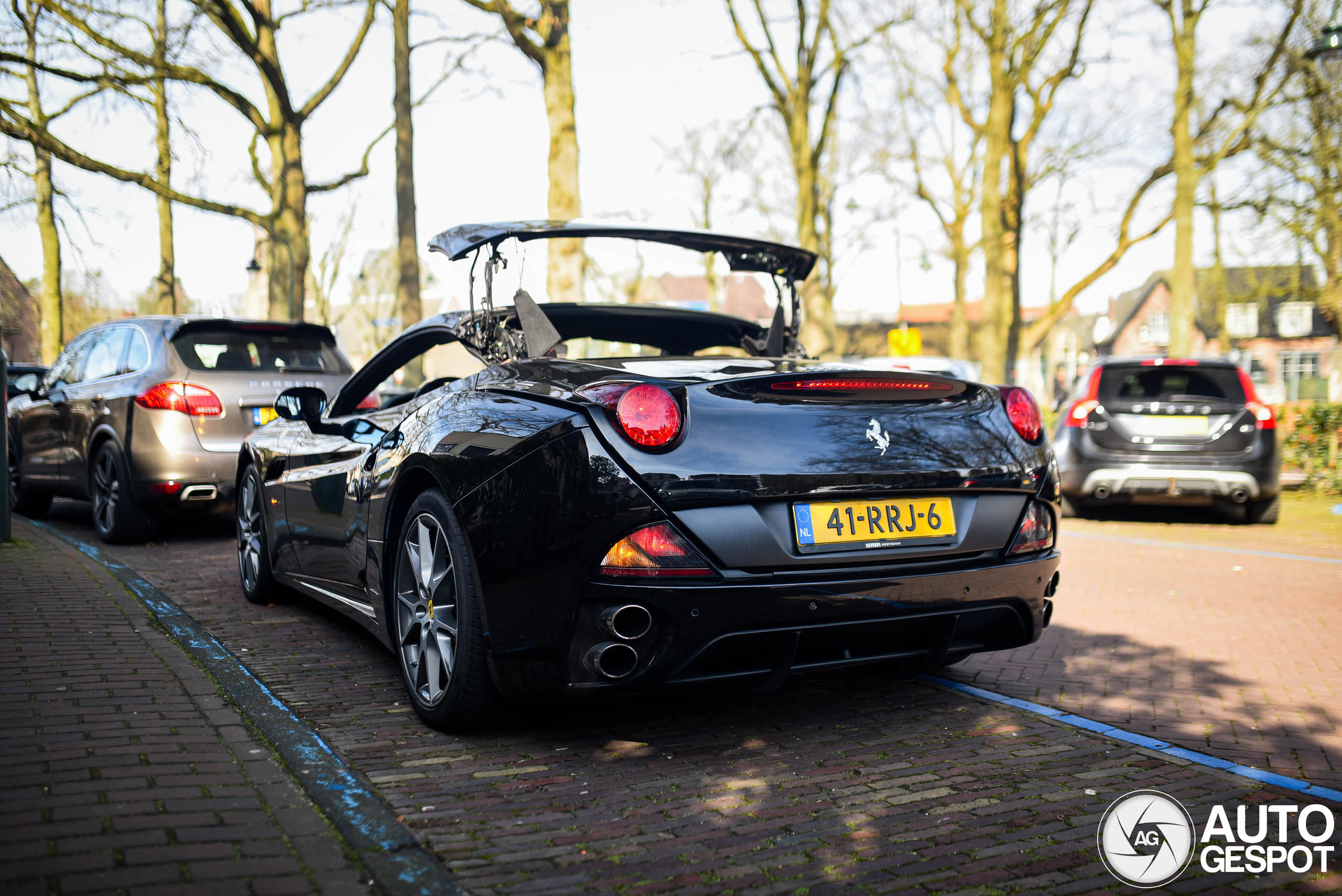 Ferrari California