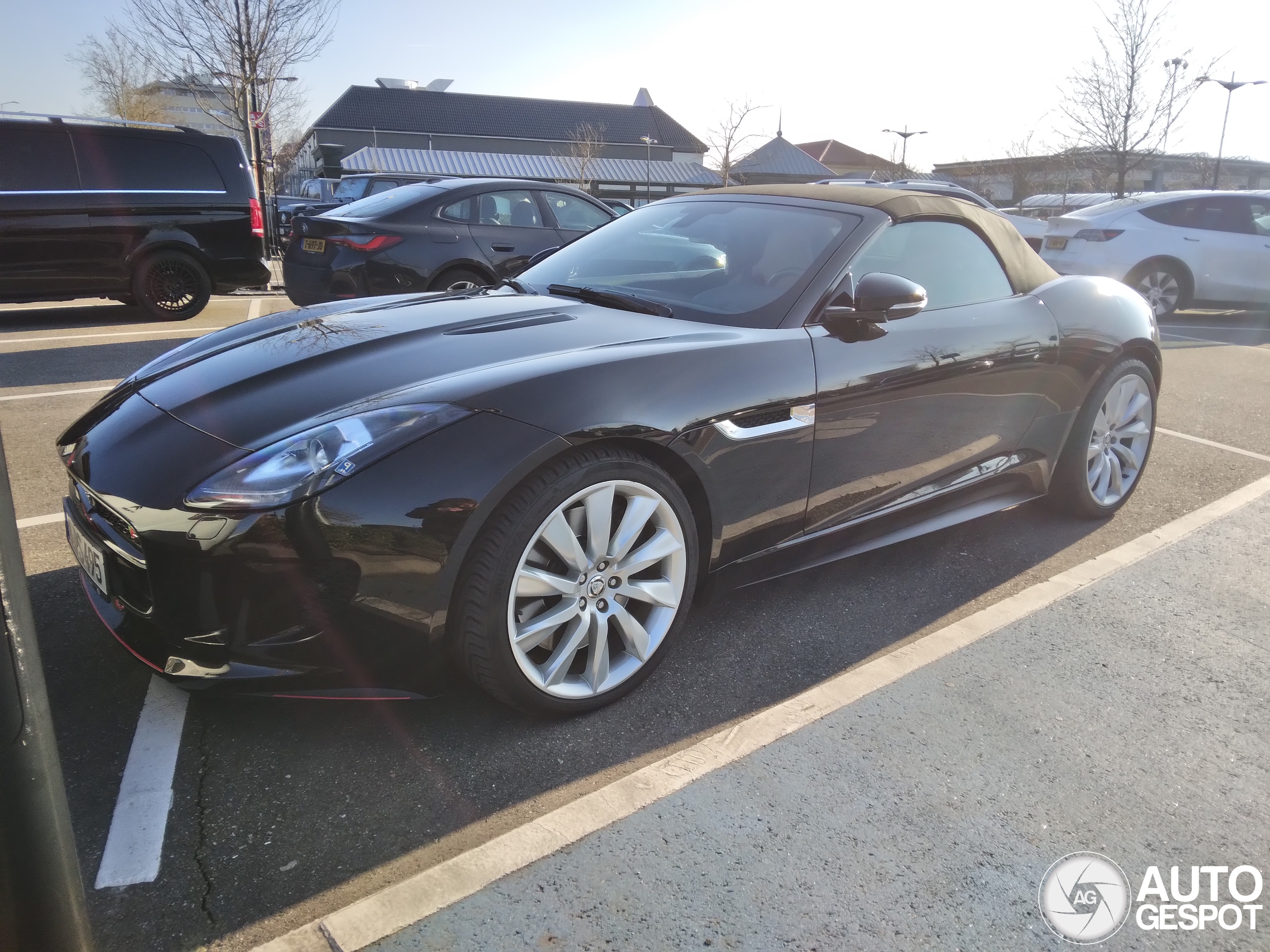 Jaguar F-TYPE S V8 Convertible