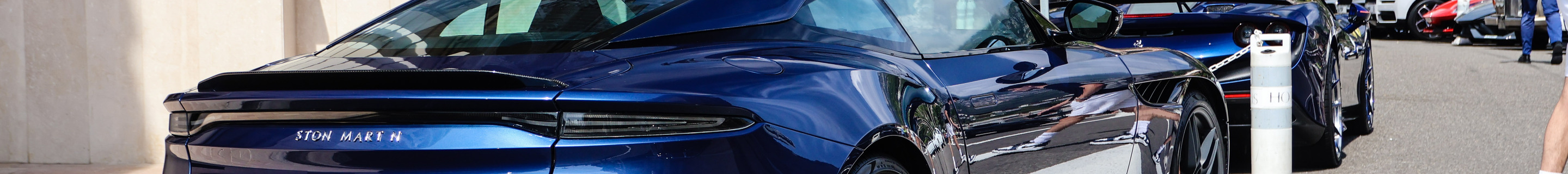 Aston Martin DBS Superleggera