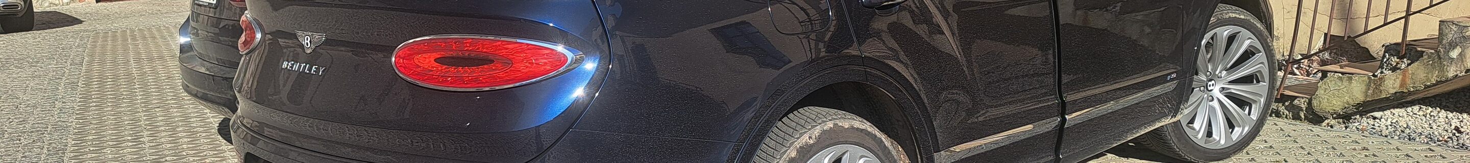 Bentley Bentayga V8 2021