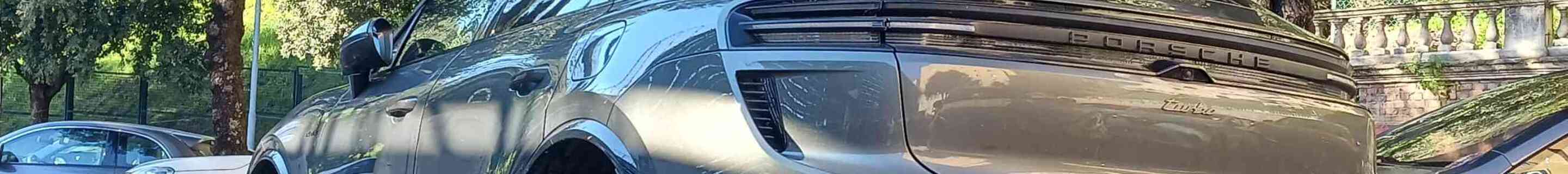 Porsche Macan EV Turbo