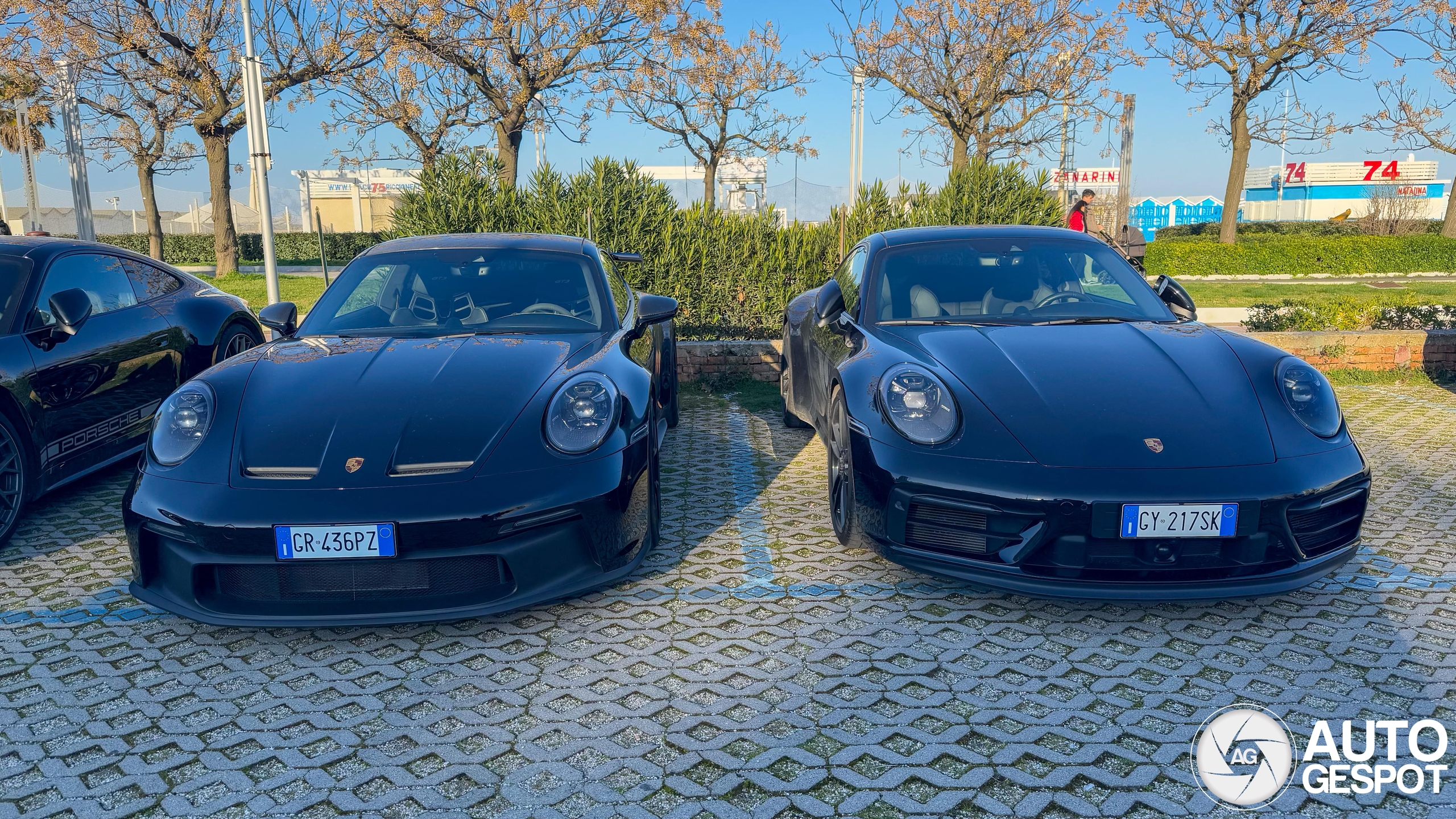Porsche 992 Carrera 4 GTS