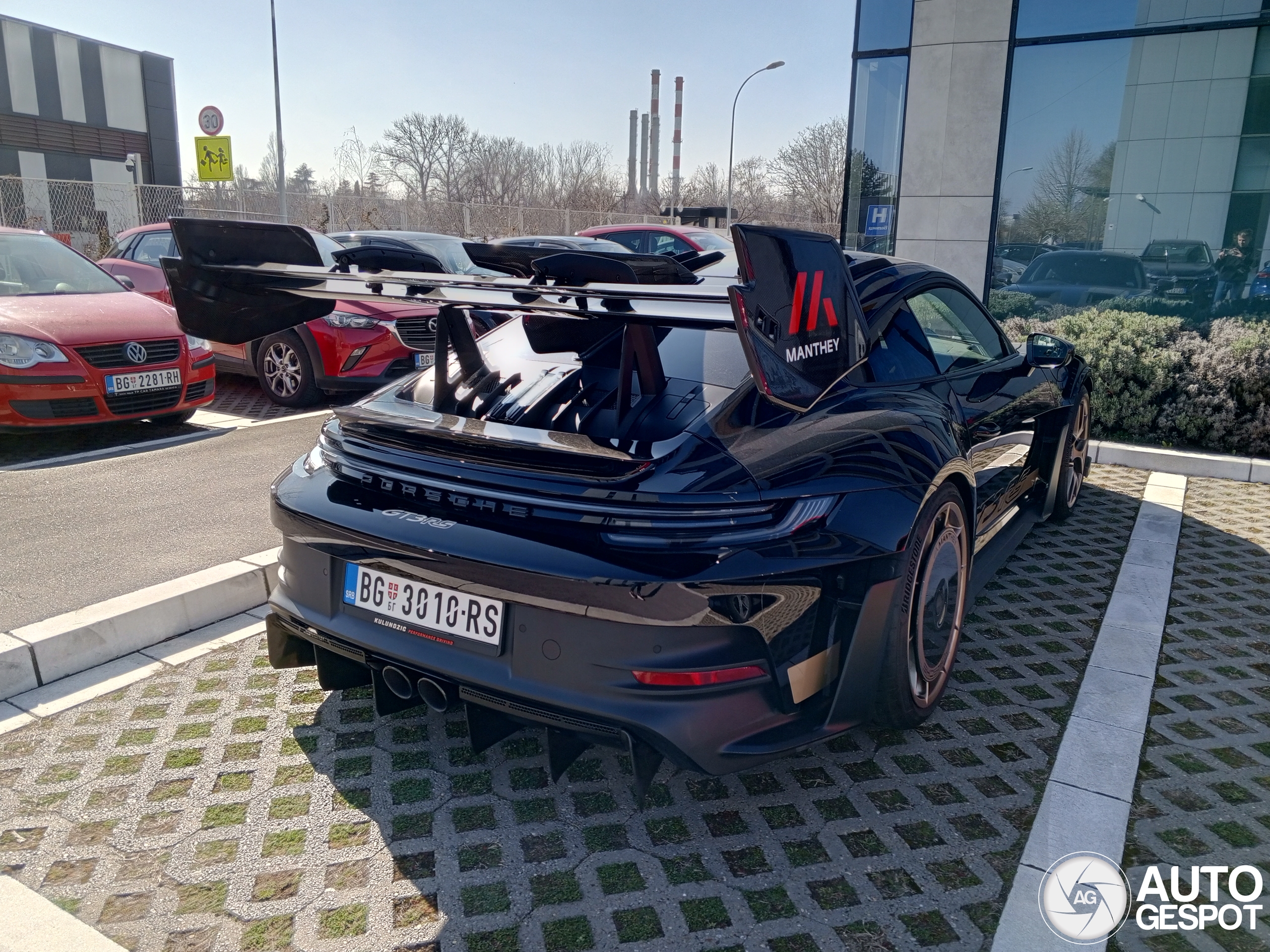 Grootste spoiler award gaat naar deze Porsche GT3 RS Manthey Racing