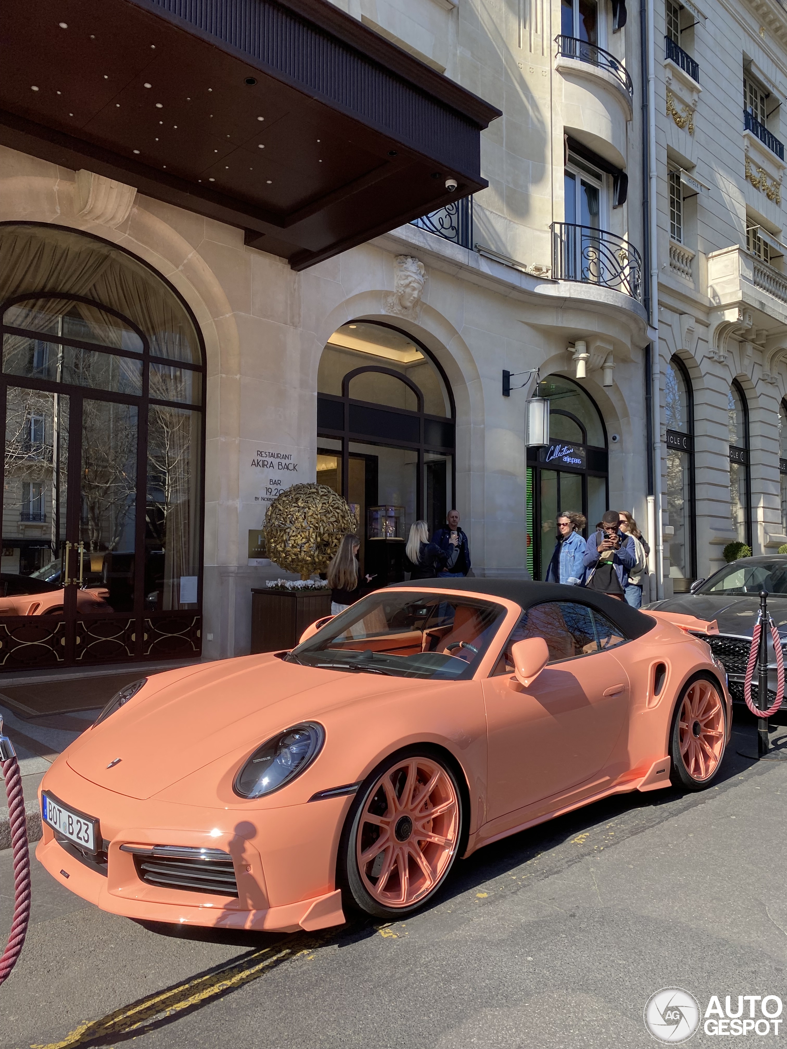 Porsche 992 Turbo S Cabriolet Brabus 900 Peetch
