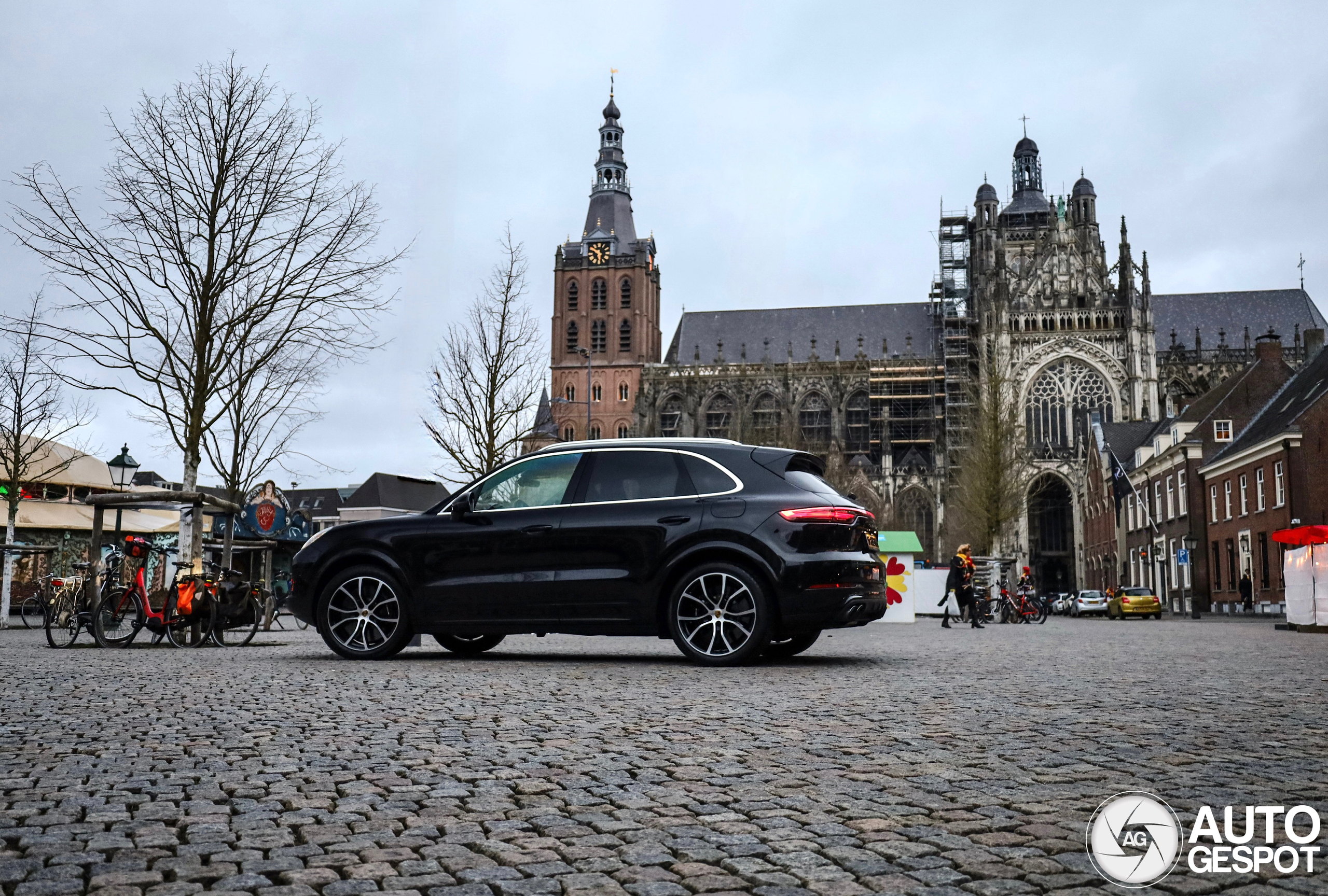 Porsche Cayenne Turbo S E-Hybrid