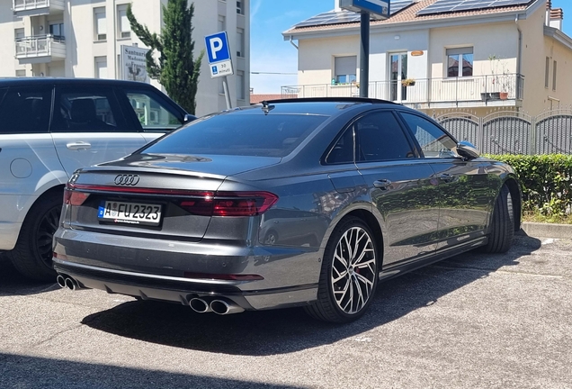 Audi S8 D5