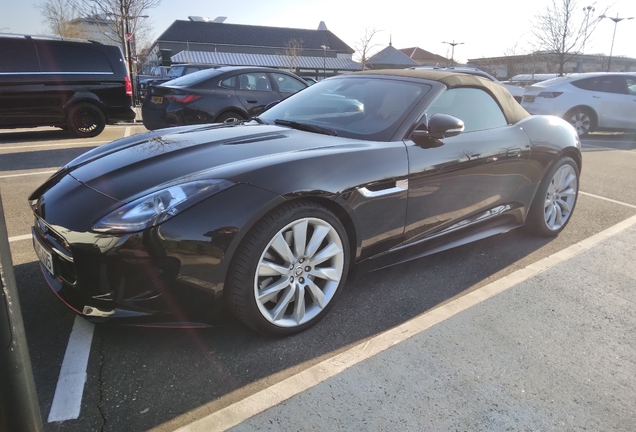 Jaguar F-TYPE S V8 Convertible