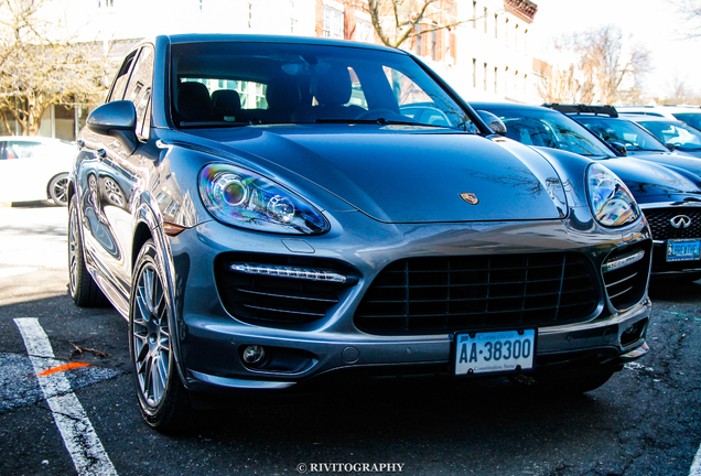 Porsche 958 Cayenne GTS