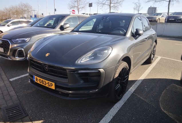 Porsche 95B Macan GTS MkIII