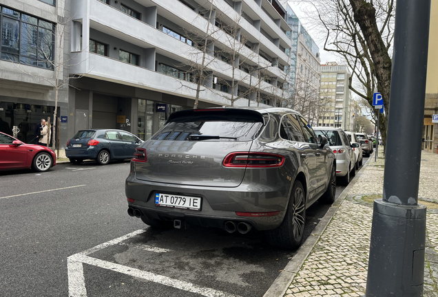 Porsche 95B Macan Turbo