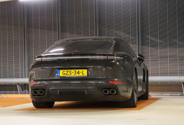 Porsche 972 Panamera Turbo E-Hybrid
