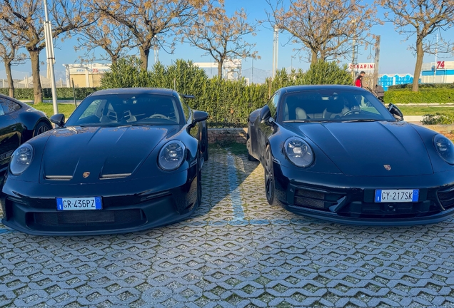 Porsche 992 Carrera 4 GTS
