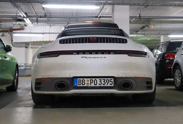 Porsche 992 Carrera 4S Cabriolet