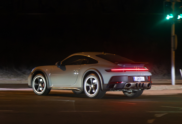 Porsche 992 Dakar