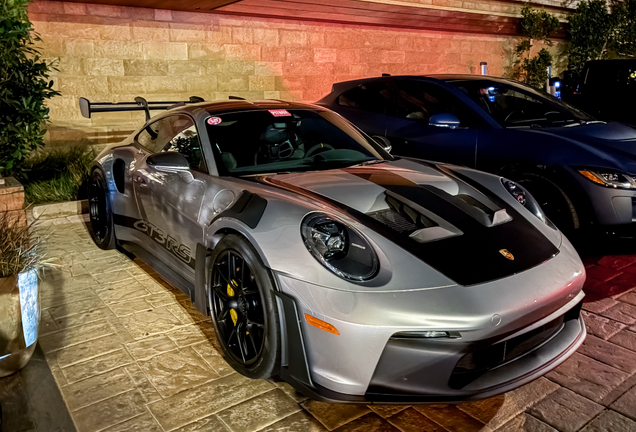 Porsche 992 GT3 RS Weissach Package