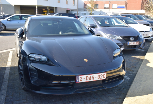 Porsche Taycan GTS