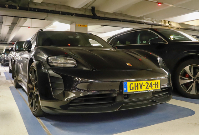 Porsche Taycan GTS Sport Turismo